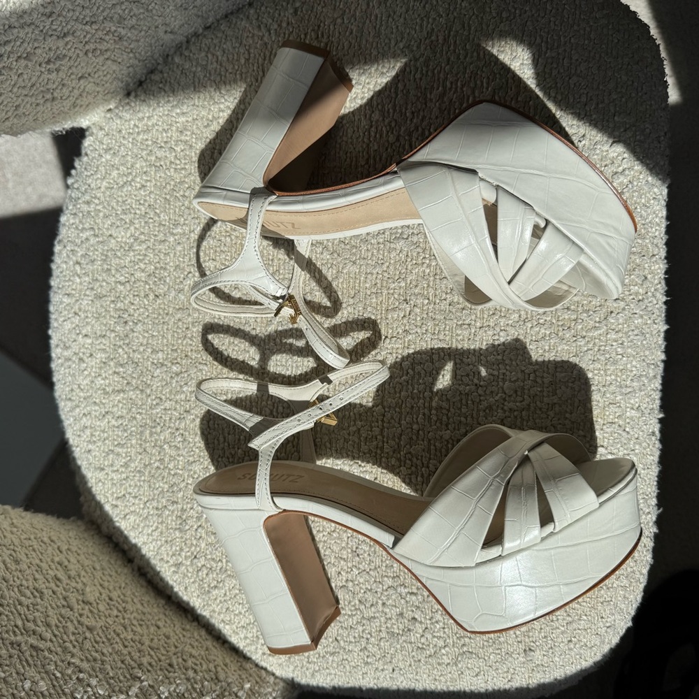 SCHUTZ Keefa Crocodile-Embossed Leather Platform Sandals in Pearl - Picture 5 of 7